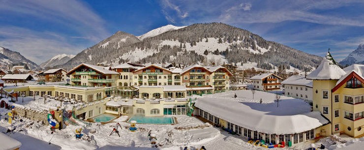 Das Kinderhotel Alpenrose ist für perfekte Familienferien der richtige Ort. (Bild: hotelalpenrose.at)